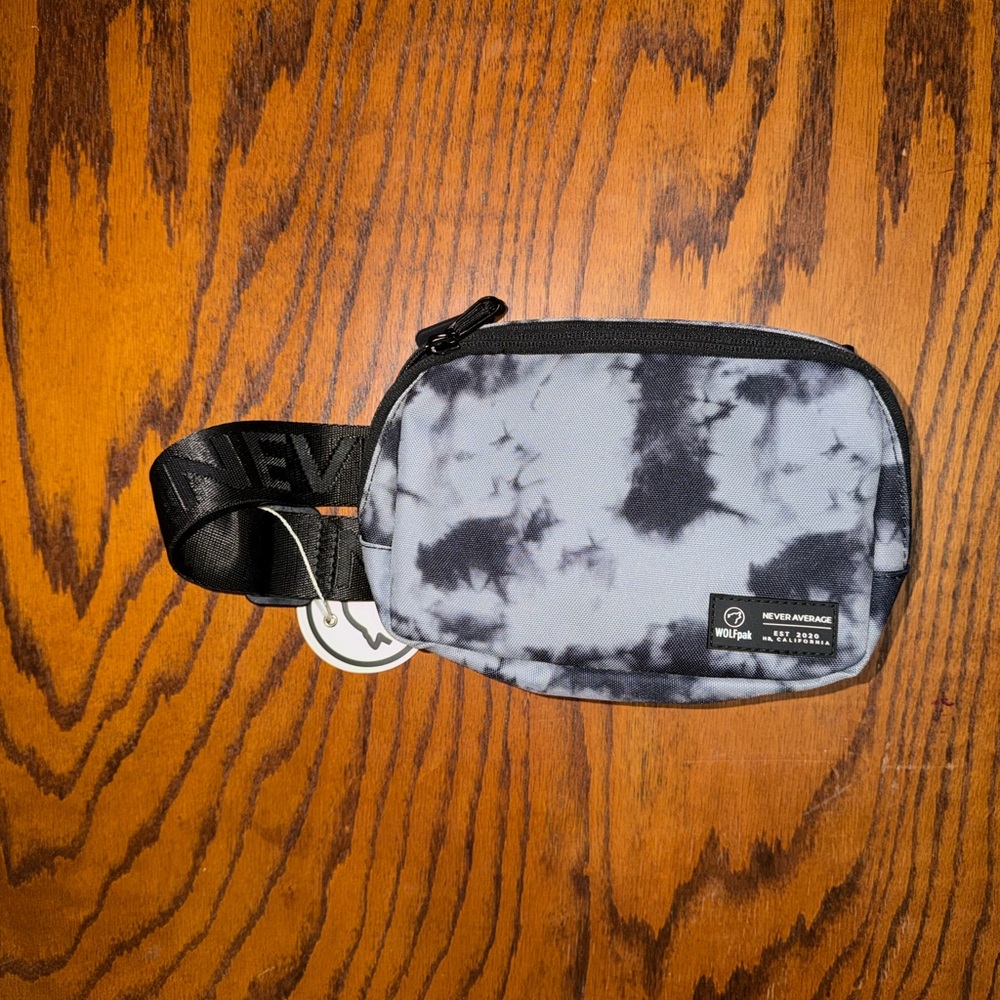 WOLFpak Timberwolf Eclipse Black and Gray Crossbody Bag
